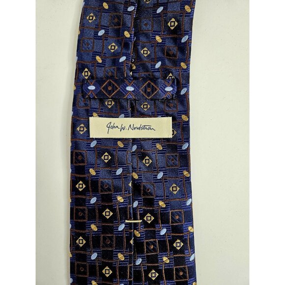 John W Nordstrom Mens Silk Tie Geometric Pattern Navy Blue Made in USA 60" - Picture 3 of 8